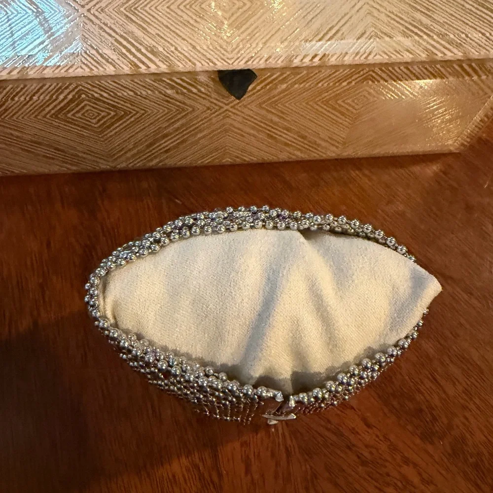 Liquid Metal Elegant Silver Beaded Bracelet - Picture 3 of 10